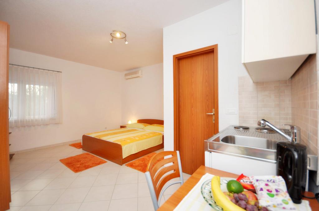 Apartments Ivan Duće Pokój zdjęcie